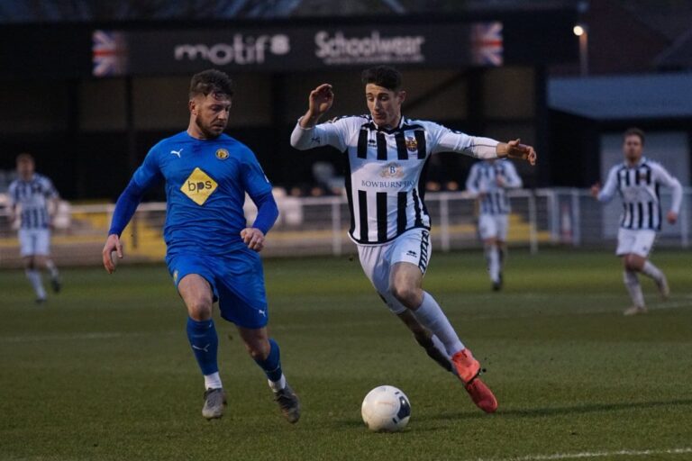 James Roberts drives forward in a tight second half.