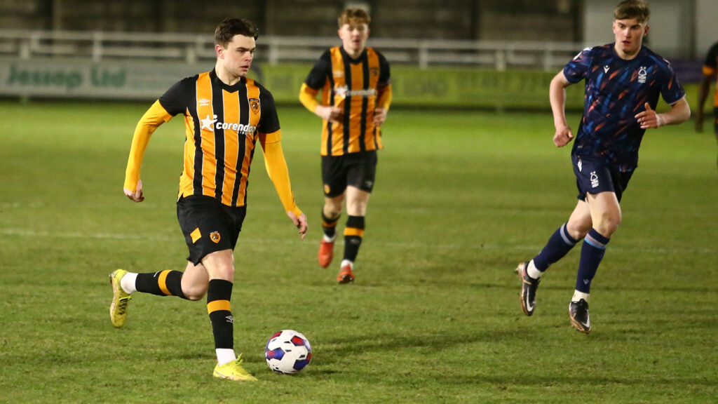 McCauley Snelgrove has joined Spennymoor Town on loan from Hull City