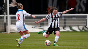 Courtney Mole in action for Spennymoor Town Ladies