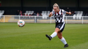 Hannah Knox in action for Spennymoor Town Ladies