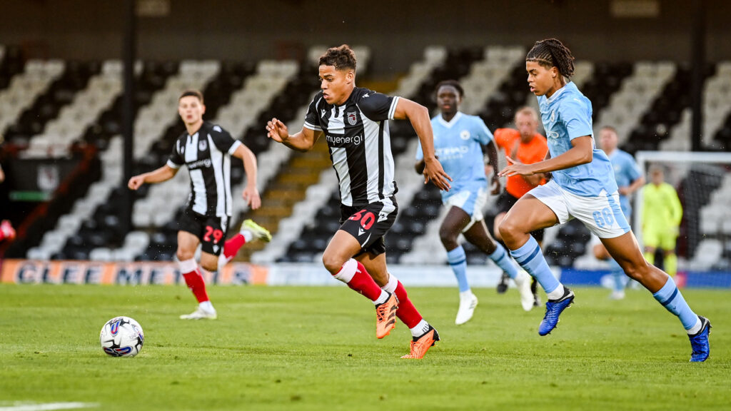 Evan Khouri in action for Grimsby Town