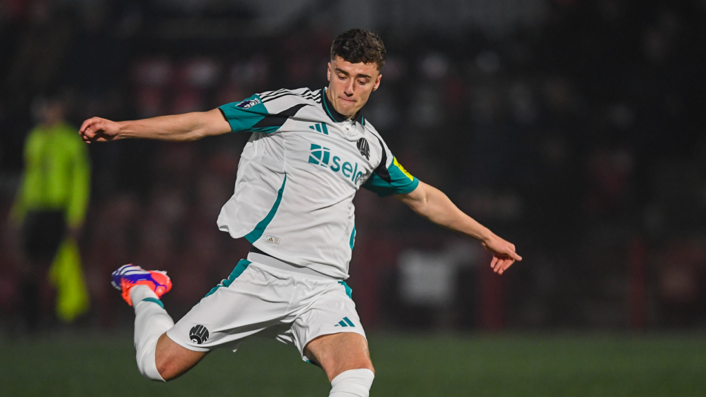 Moors Sign Huntley From Newcastle United - Spennymoor Town FC