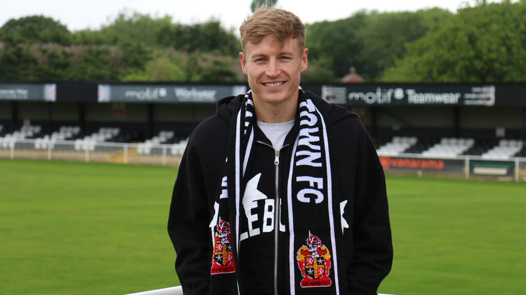 Spennymoor Town have signed midfielder Cam Salkeld