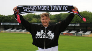 Spennymoor Town have agreed a deal to sign midfielder Cam Salkeld